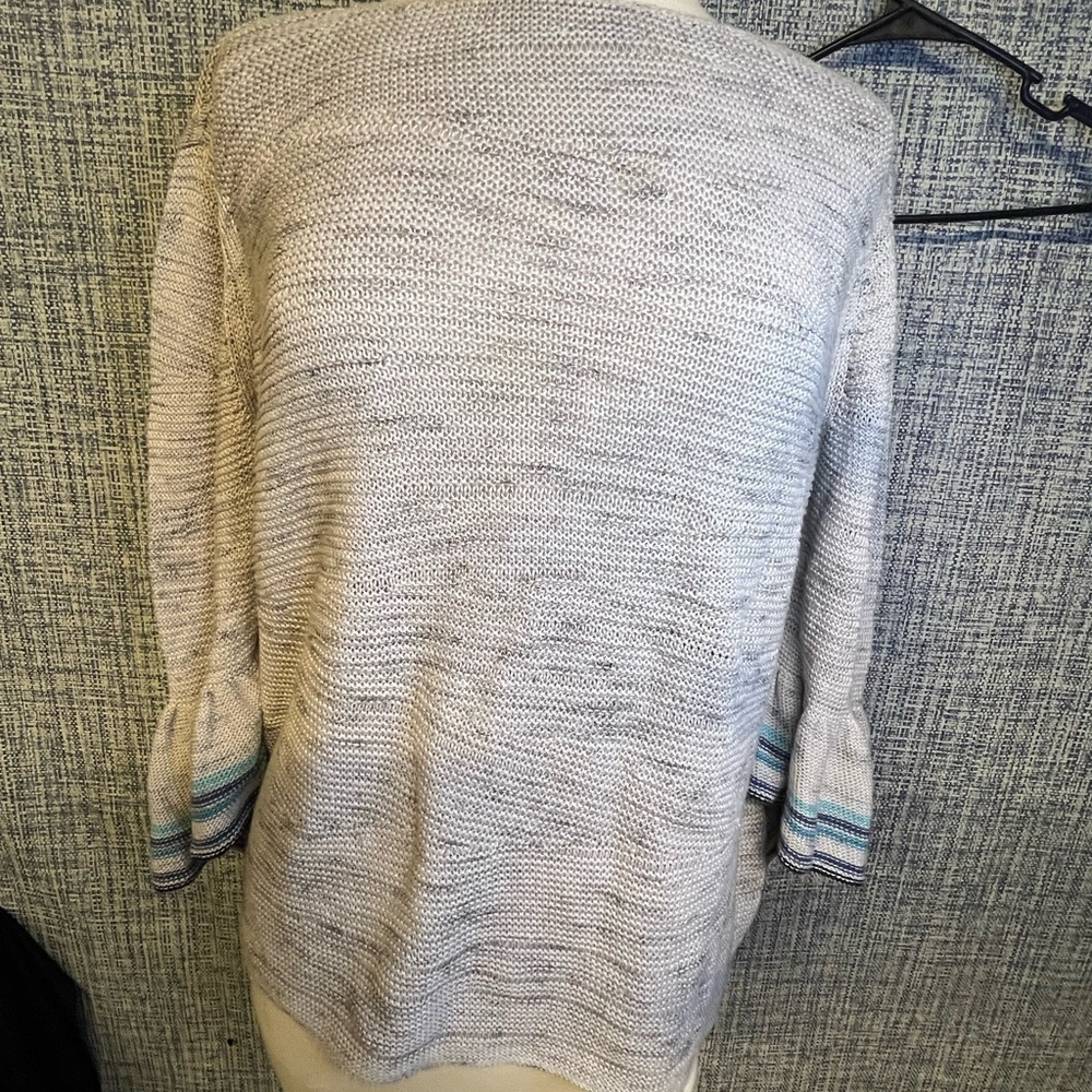 Elegant Light Gray Sweater bell sleeve